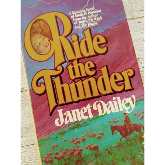 Vtg 1980 - Ride the Thunder - Janet Dailey - Romance Paperback - Picture 11 of 11